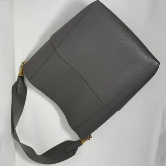 Celine Sangle - Picture 3 of 6